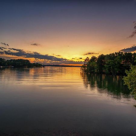 Lake Norman Hideaway Мурсвілл Екстер'єр фото